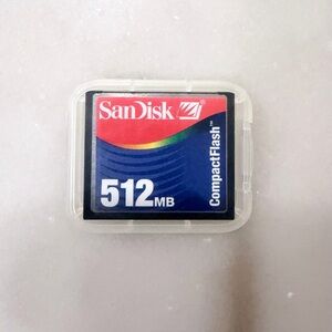 SanDisk 512MB CompactFlash CF Memory Card SDCFJ w/ Case Camera Storage